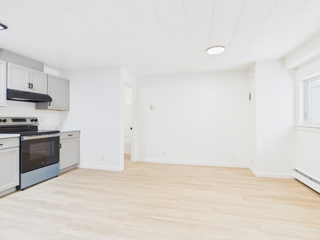 Photo - 902 Gilmore St Unit H