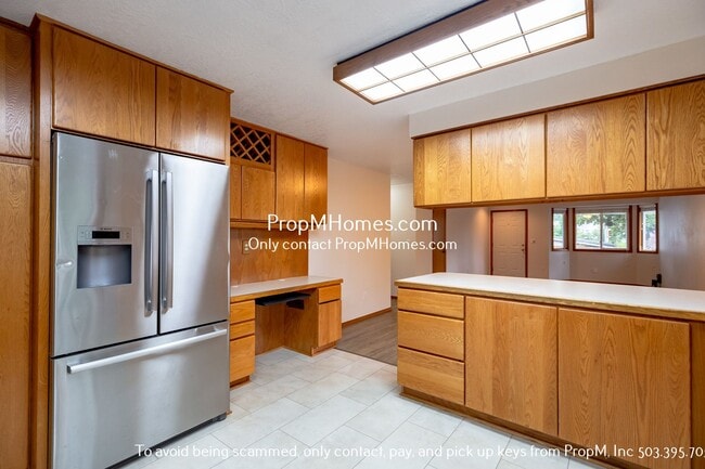 Photo - Bright Two Bedroom Home in Oak Grove!