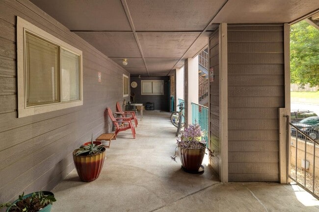 Photo - 1840 Burton Dr Unit 223
