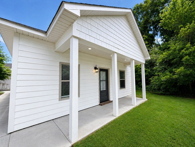Building Photo - 145 MS-334