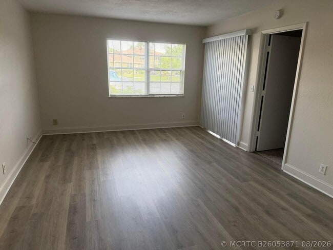 Photo - 1546 SE Royal Green Cir Unit 102