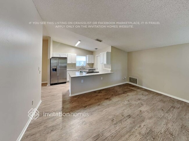 Photo - 7433 Betty St