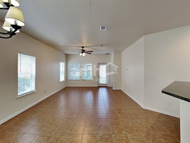 Photo - 6245 Devonhurst Dr