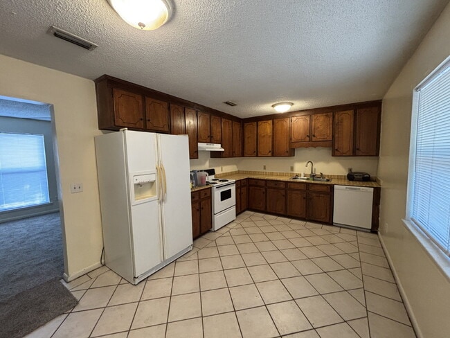 Photo - Available FOR RENT in Midland City, AL!!