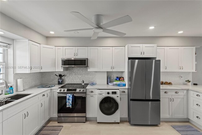 Photo - 3051 NE 48th St Unit 307