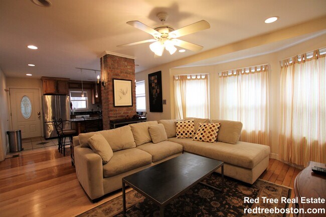 Photo - 17 Holman St Unit 1