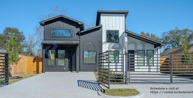 Building Photo - 5029 Van Fleet St