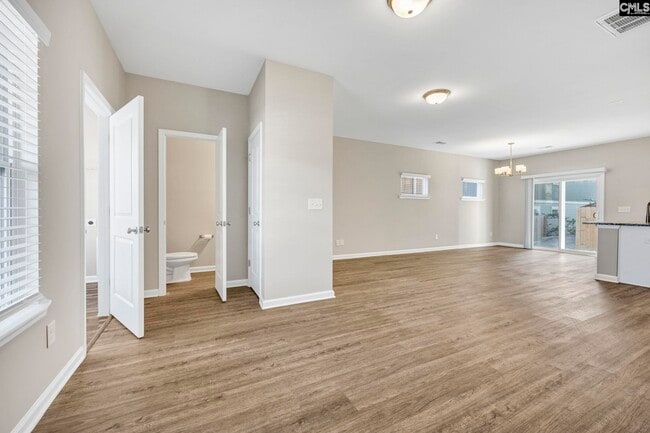 Photo - 135 Hunters Grove Dr