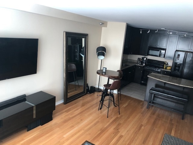 Photo - 33 W Ontario St Unit 15E