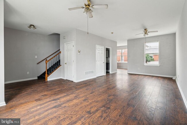 Photo - 1805 W Montgomery Ave Townhome