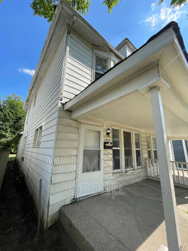 Photo - 1005 Harlan St