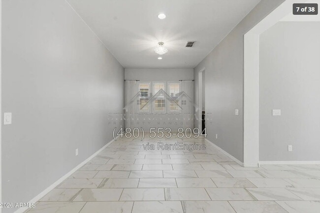 Photo - 1083 E Holland Park Dr
