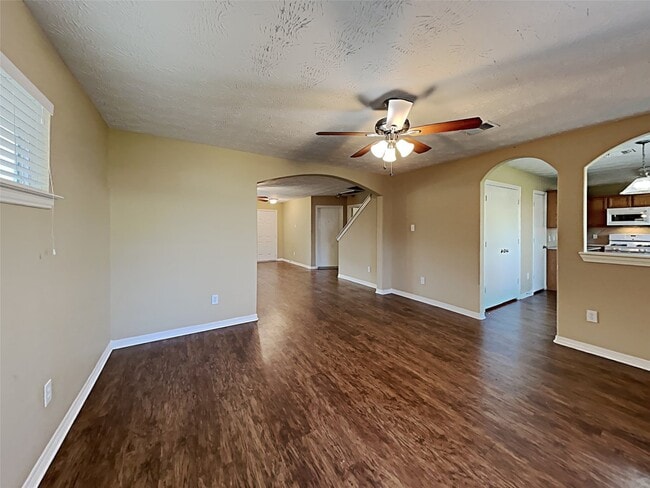 Photo - 5010 Deer Path Dr