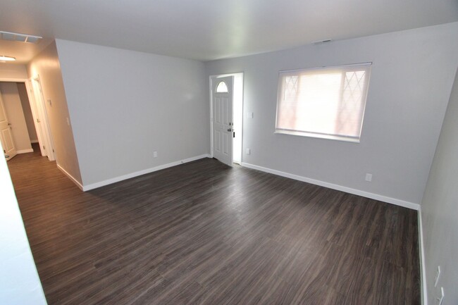 Photo - 4 bedroom 1 bathroom SF House