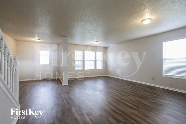 Photo - 1410 Fortner Dr