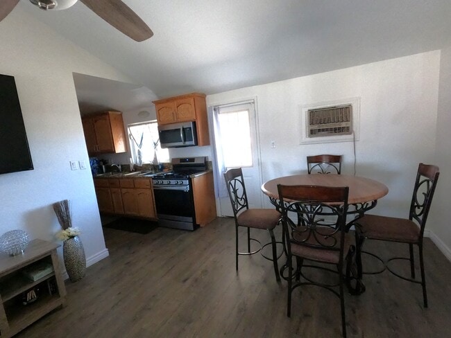 Photo - 21032 79th St