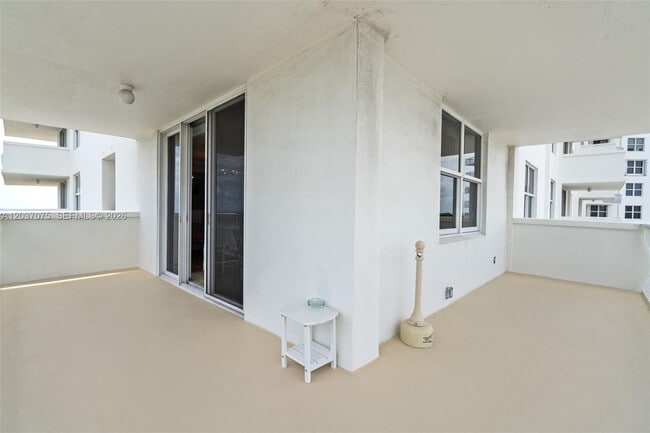 Photo - 1 Las Olas Cir Unit 809