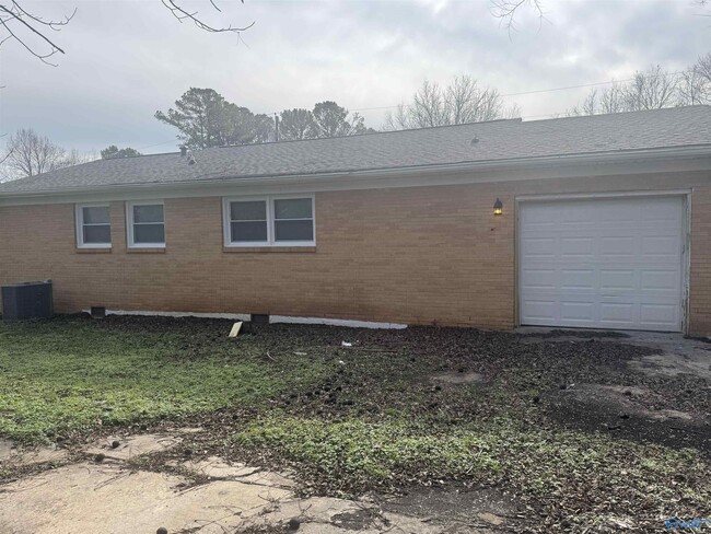 Photo - 3610 Williamsburg Dr NW