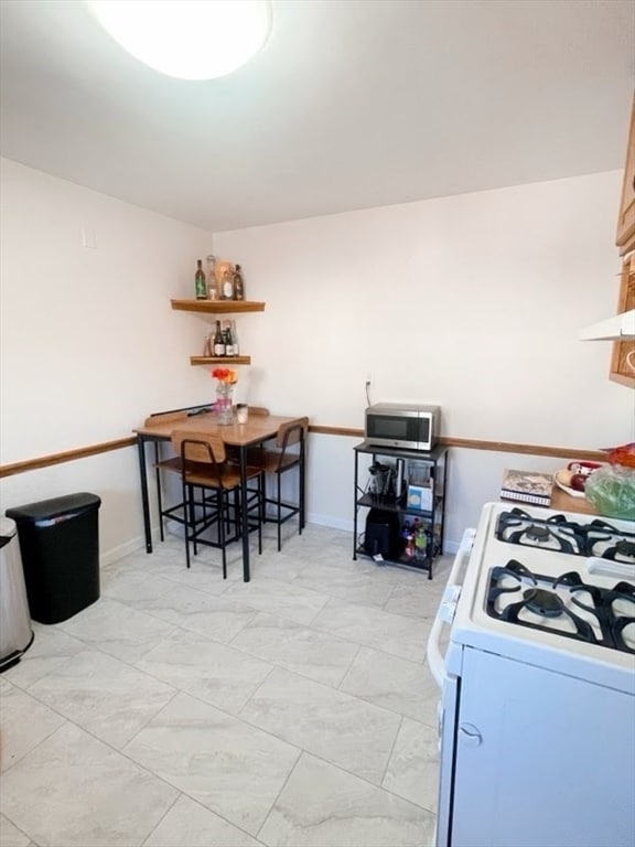 Photo - 125 Pleasant St Unit 2