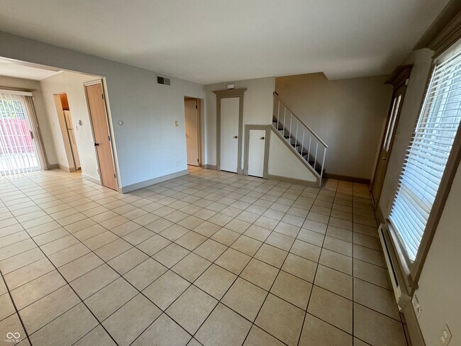 Photo - 4847 Mt Vernon Dr