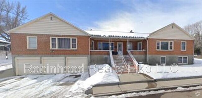 Building Photo - 675 5th St Rental