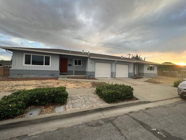 Photo - 37747 Argyle Rd