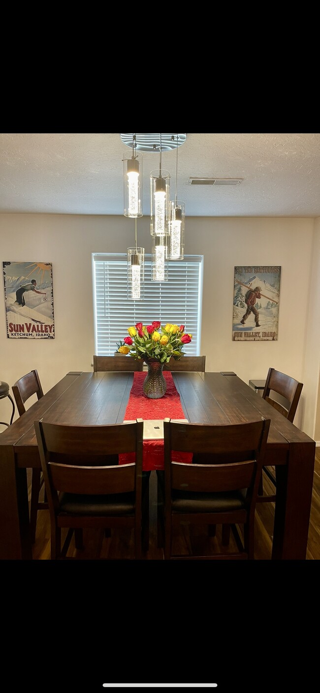 Photo - 1911 Hampton Way