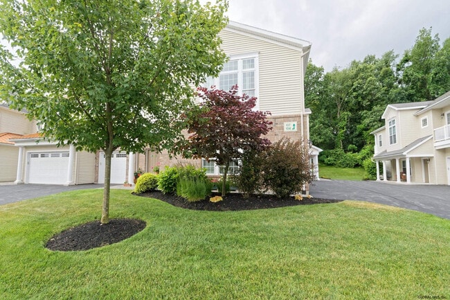 Photo - 108 Valley Pointe Dr