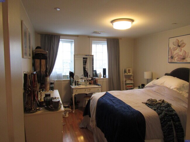 Photo - 8 Harvard Terrace