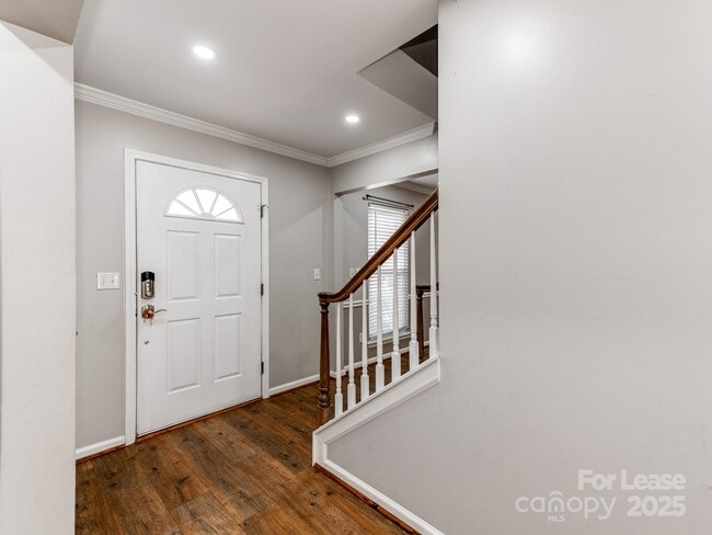 Photo - 15893 Wayland Dr