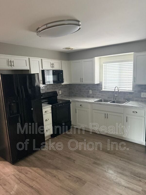 Photo - 80 Myron St Unit #2