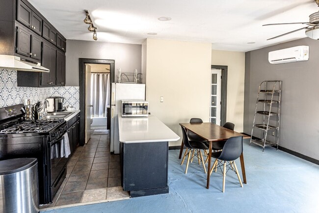 1229 1/2 S. Owasso Ave.
