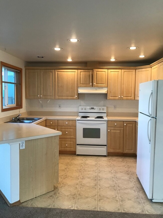 Photo - 473-475 SE Excel St Unit 473