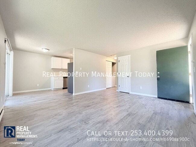 Photo - 1410 Josephine Ct SE