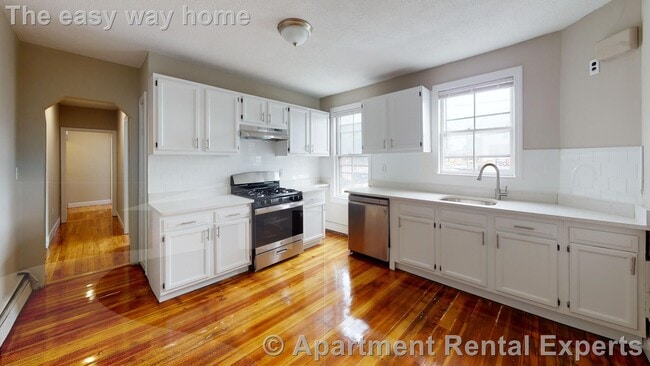 Building Photo - 280 McGrath Hwy Unit #1