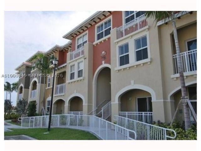 Building Photo - 10870 NW 88th St