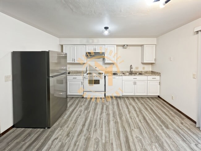 Photo - 2 Bed 1.5 Bath Duplex