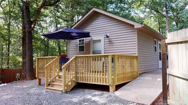 Photo - 2402 Rockwood Dr