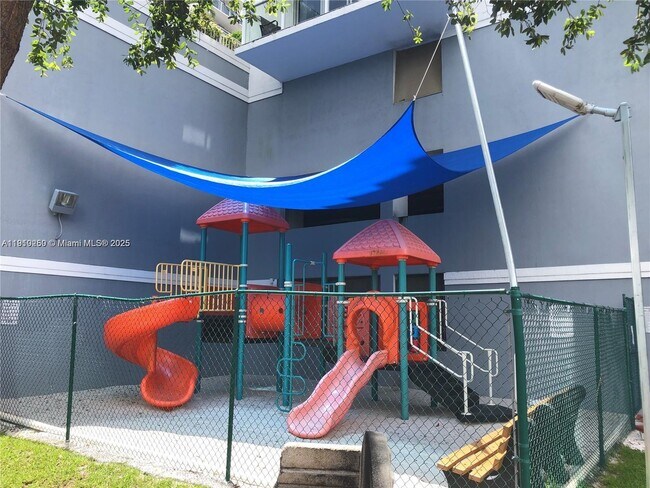 Photo - 5077 NW 7th St Unidad 1507