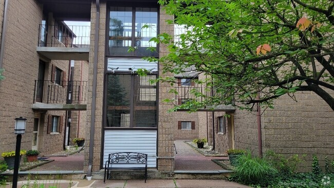 Building Photo - 181 Loomis Dr Unit APT 148