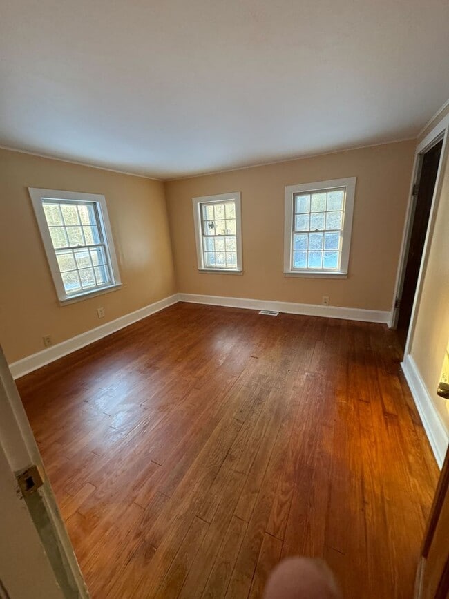 Photo - 20 Hillside Rd
