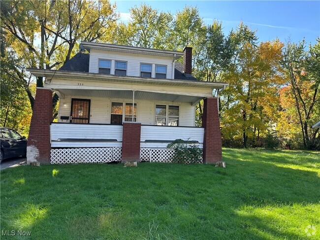 Building Photo - 325 Ferndale Ave Rental