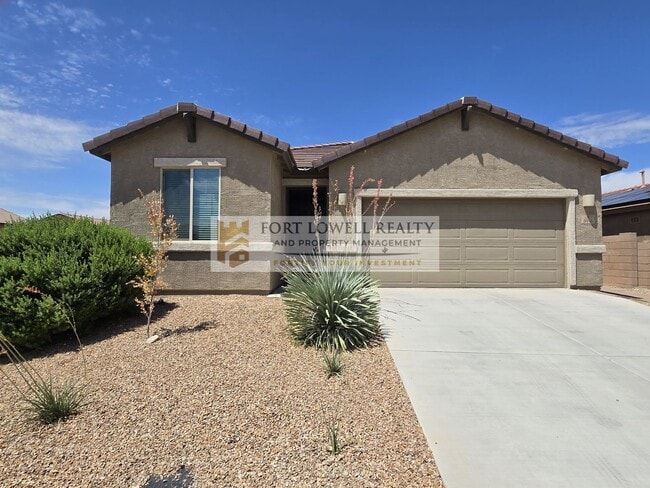 Building Photo - Modern 3 Bed / 2 Bath Home with Open Floor...