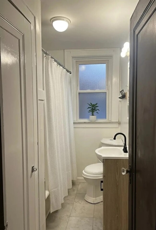 Photo - 1040 Art Hill Pl Unit 1038 1F