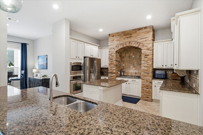 Photo - 2547 Marufo Vega Dr