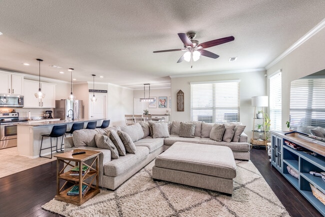 Photo - 1000 Marietta Ln