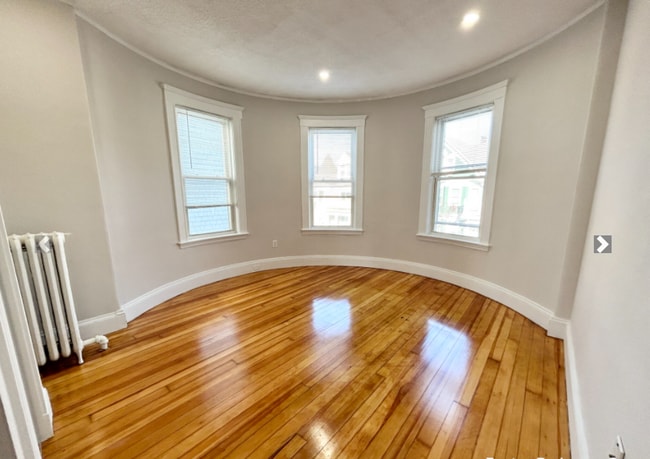 Photo - 24 Willis St Unit 2