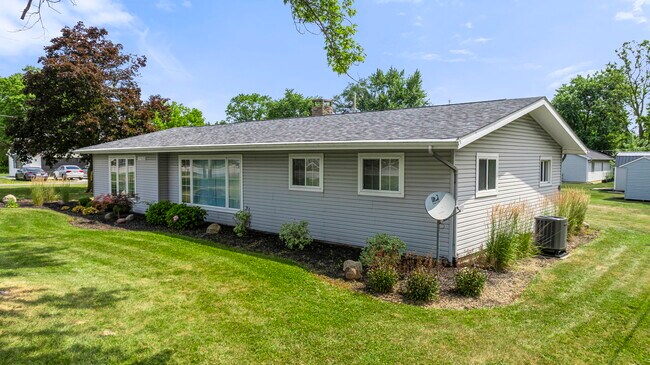 Photo - 13628 Leo Rd