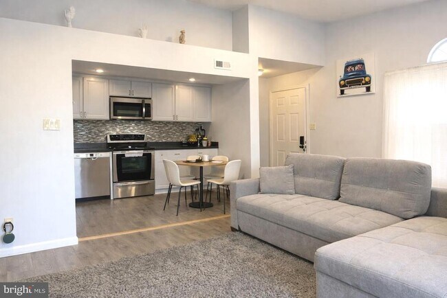 Photo - 1806 Beacon Hill Dr