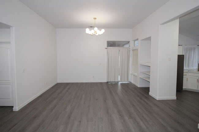 Photo - 2232 Golden Ave